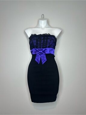 Vintage April USA Strapless Black Dress with Purple Lace Bodice and Bow Size M